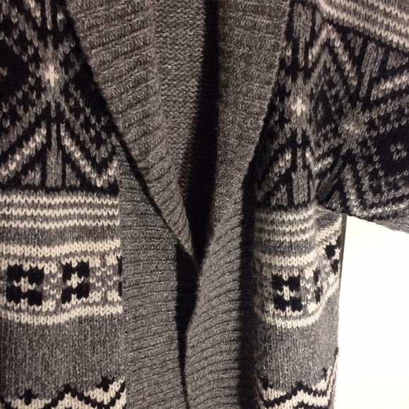 Old Navy Gray Black Cream Sweater Size Med - Picture 3 of 7